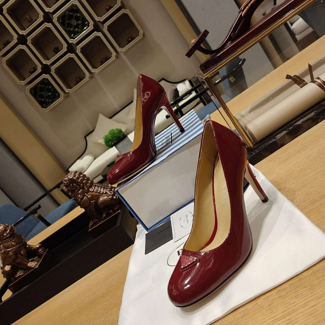 Prada 1D263N Patent Leather Pumps 95 mm Heel P67332