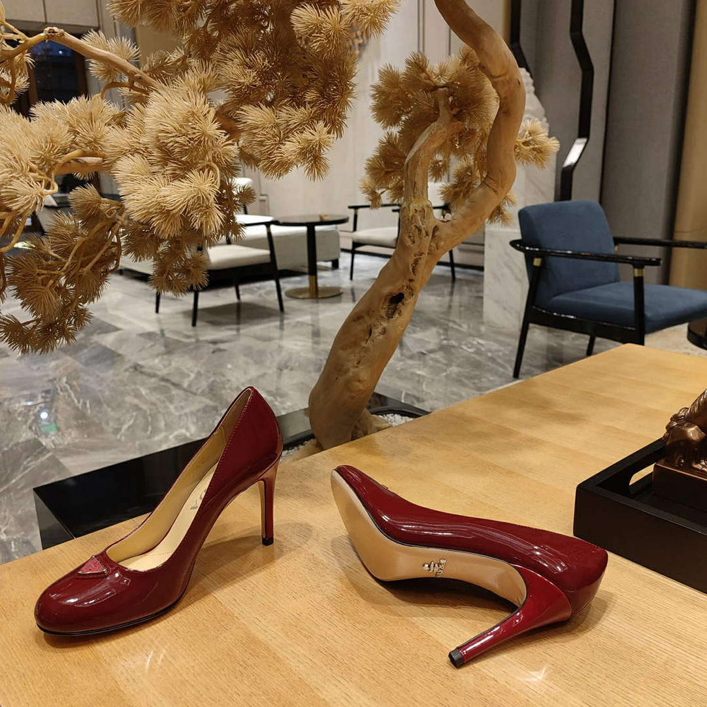 Prada 1D263N Patent Leather Pumps 95 mm Heel P67332