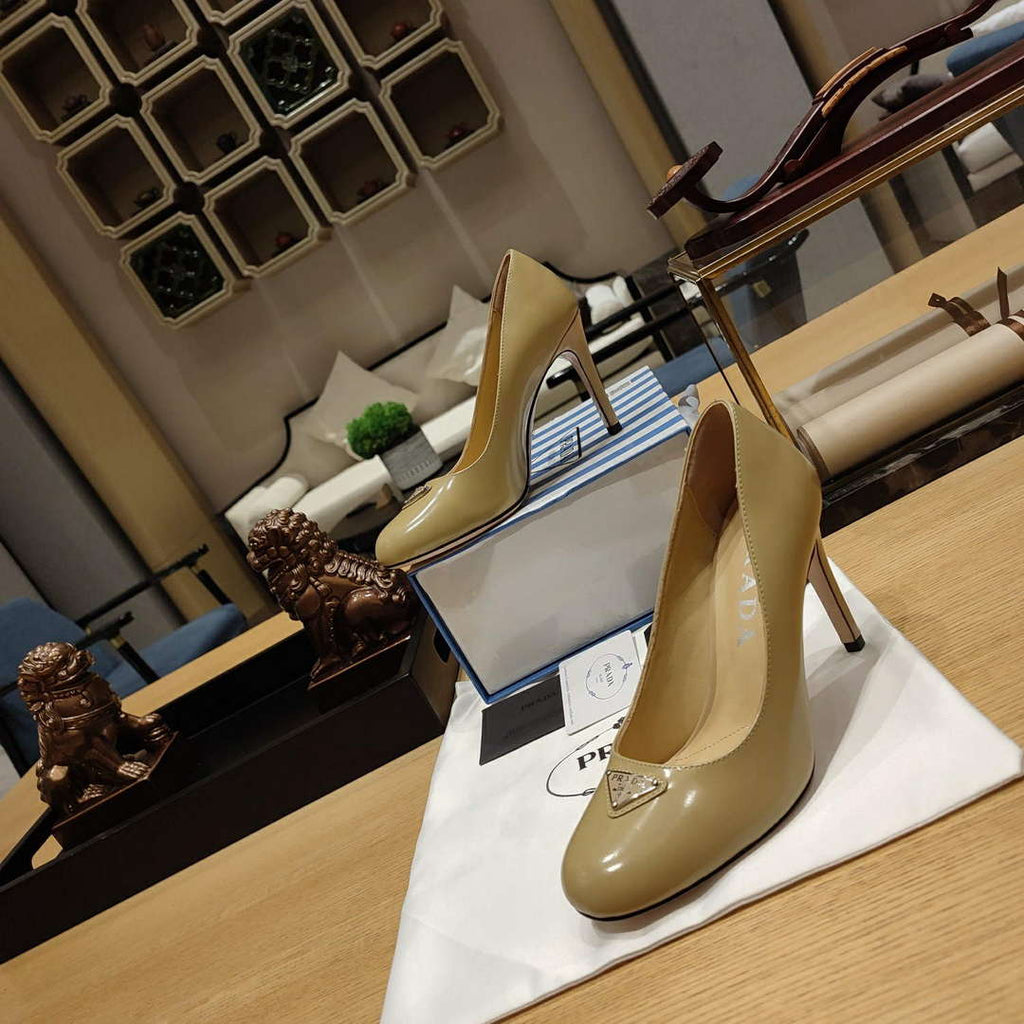 Prada 1D263N Patent Leather Pumps 95 mm Heel P67333