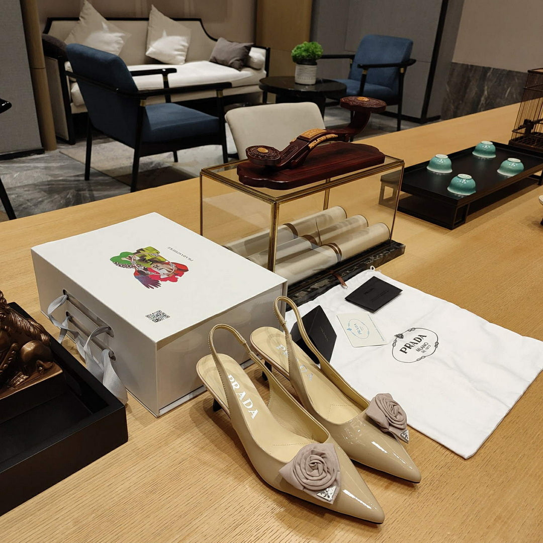 Prada 1I174N flower-appliqu¨¦ slingback pumps P78558