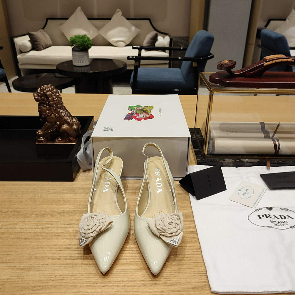 Prada 1I174N flower-appliqu¨¦ slingback pumps P78559