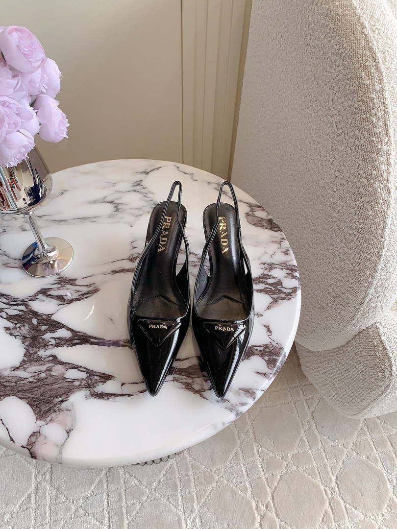 Prada 1I901M Women's Patent leather slingback pumps P10004