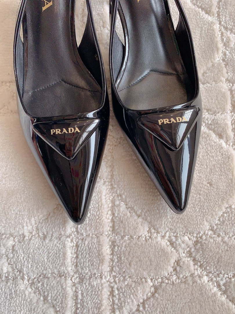 Prada 1I901M Women's Patent leather slingback pumps P10004