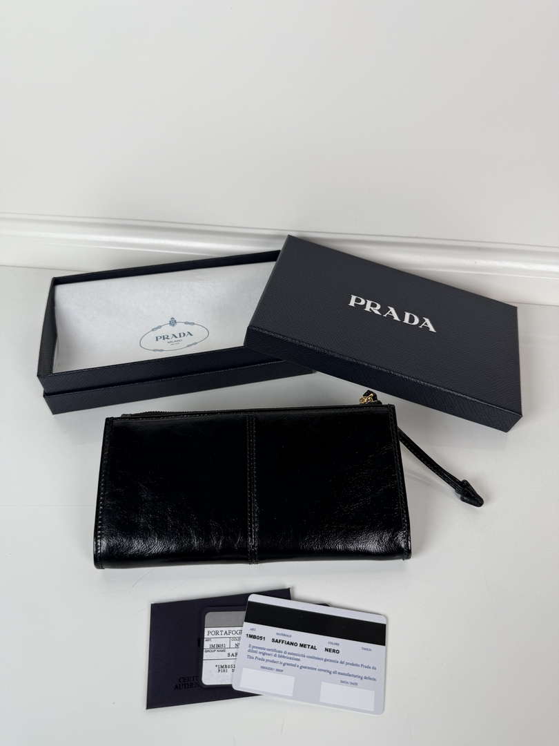 Prada 1MB051 Leather pouch Black