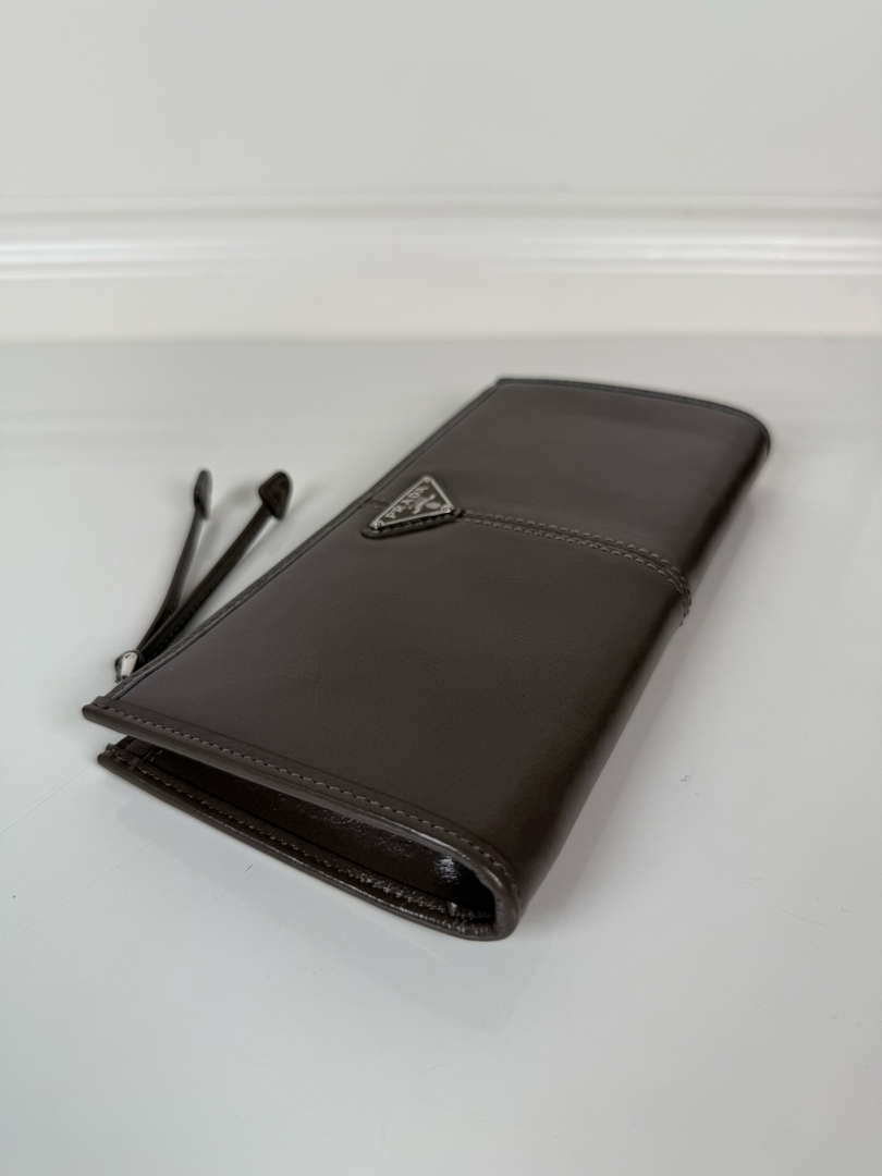 Prada 1MB051 Leather pouch Gray