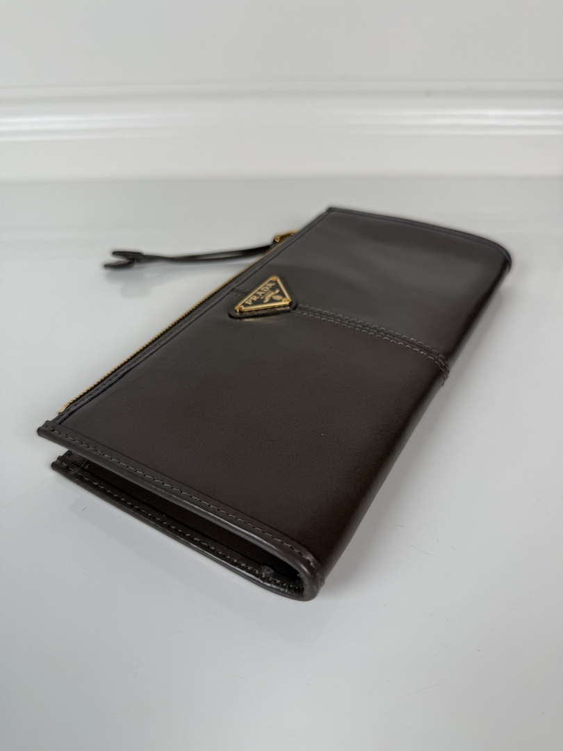 Prada 1MB051 Leather pouch Gray