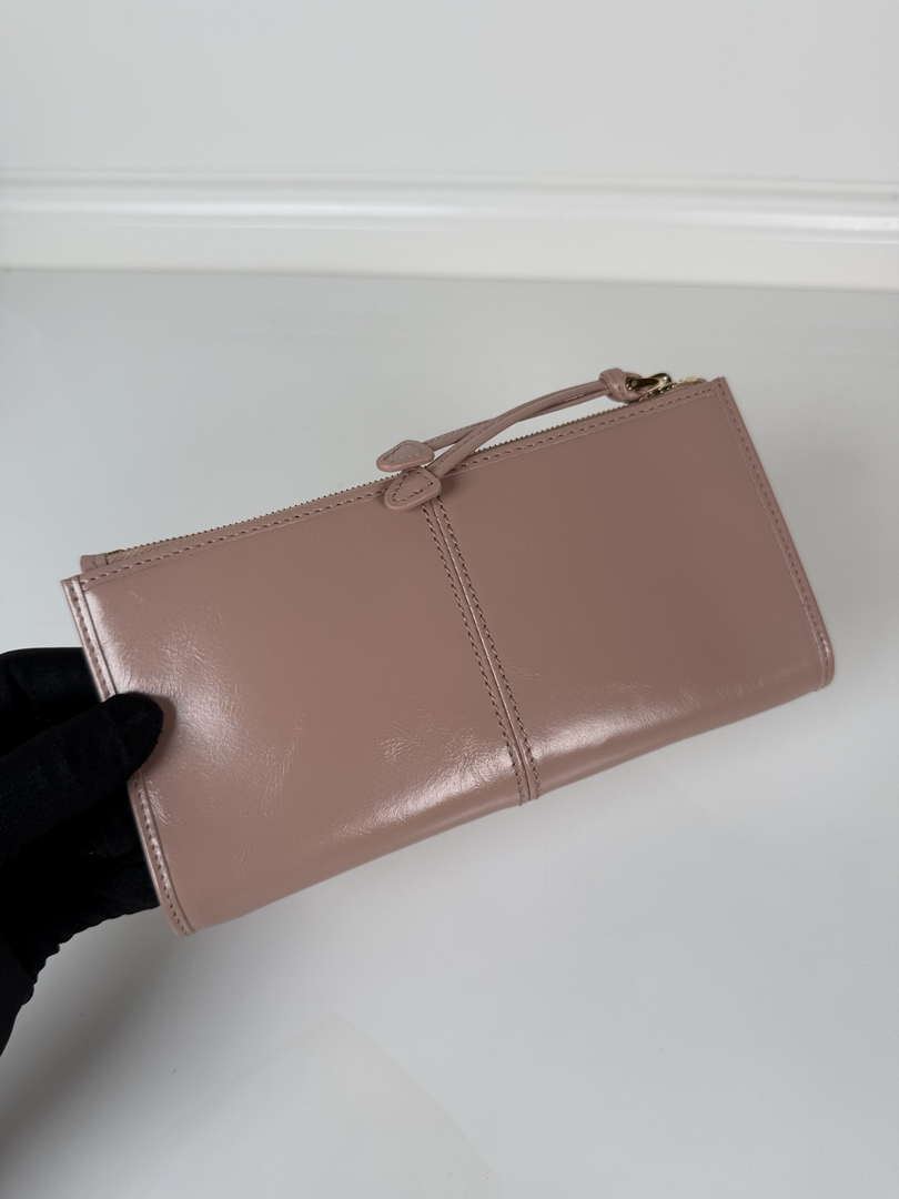 Prada 1MB051 Leather pouch Ligth Pink