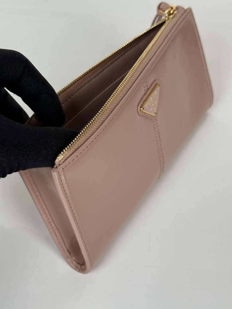 Prada 1MB051 Leather pouch Ligth Pink
