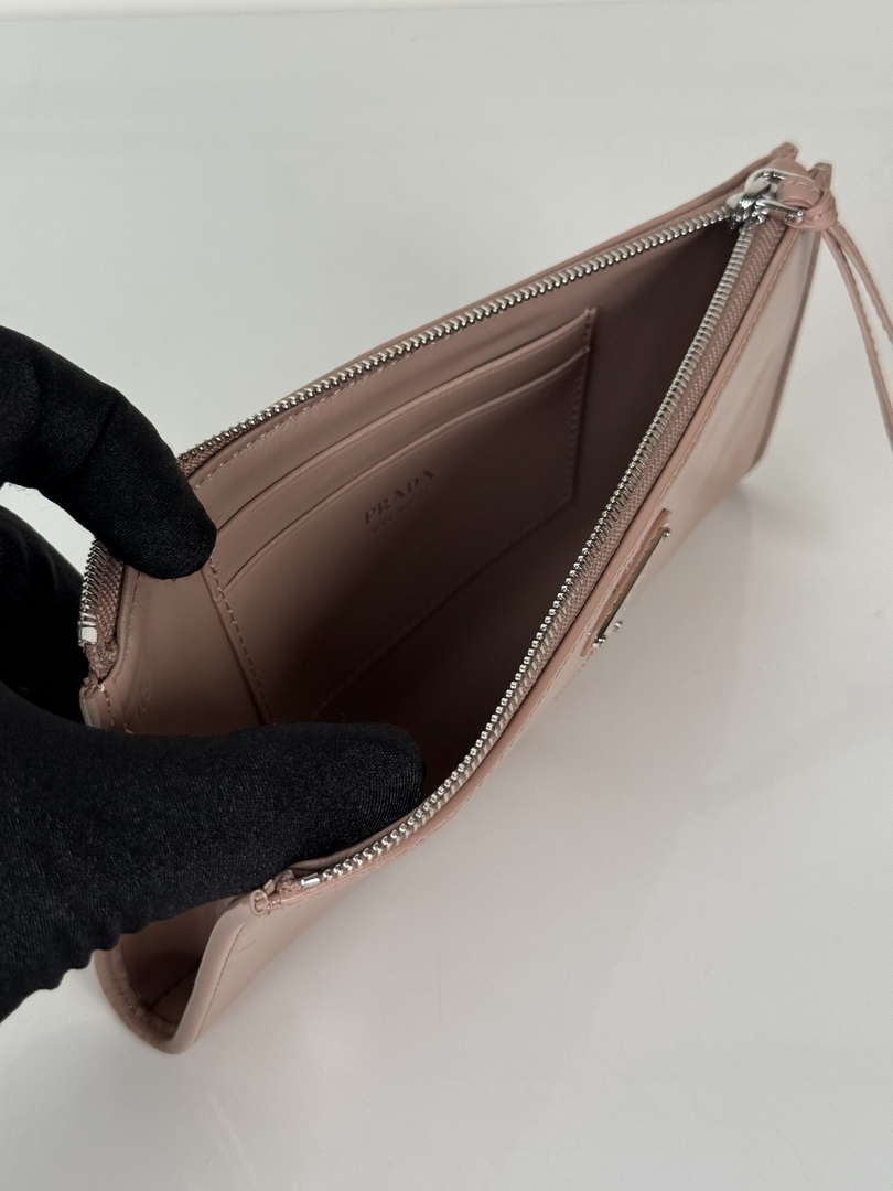 Prada 1MB051 Leather pouch Ligth Pink