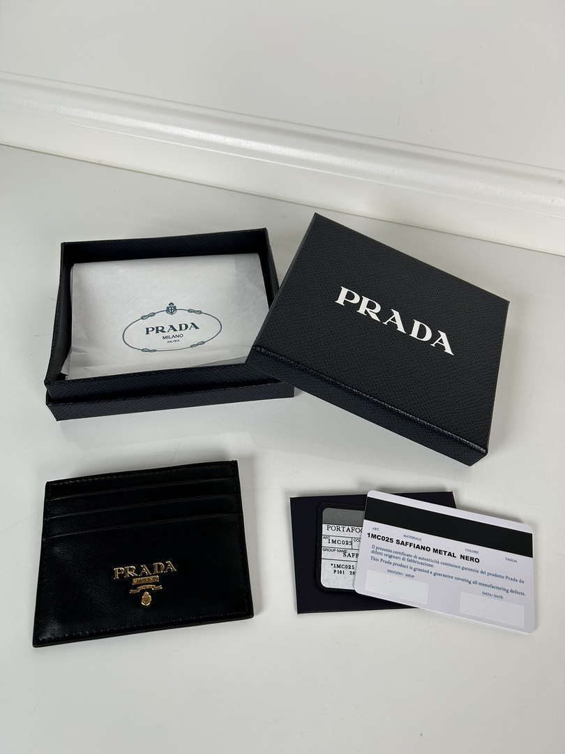 Prada 1MC025 Leather card holder Prada logo