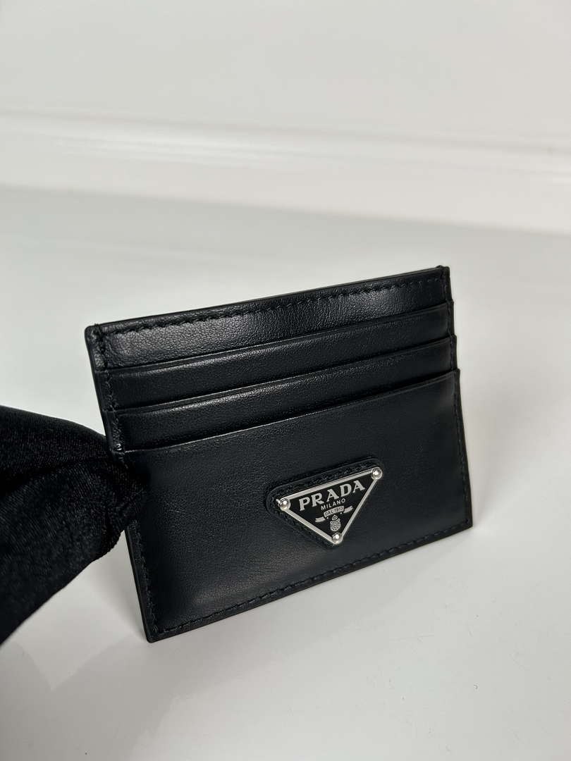 Prada Black Leather card holder 1MC025