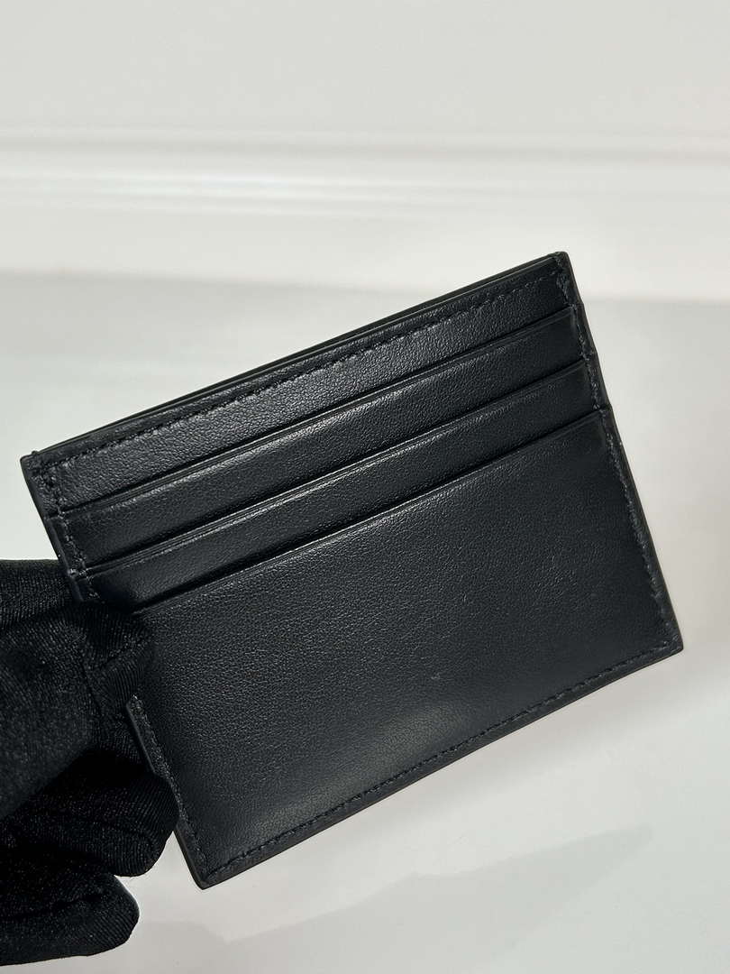 Prada Black Leather card holder 1MC025