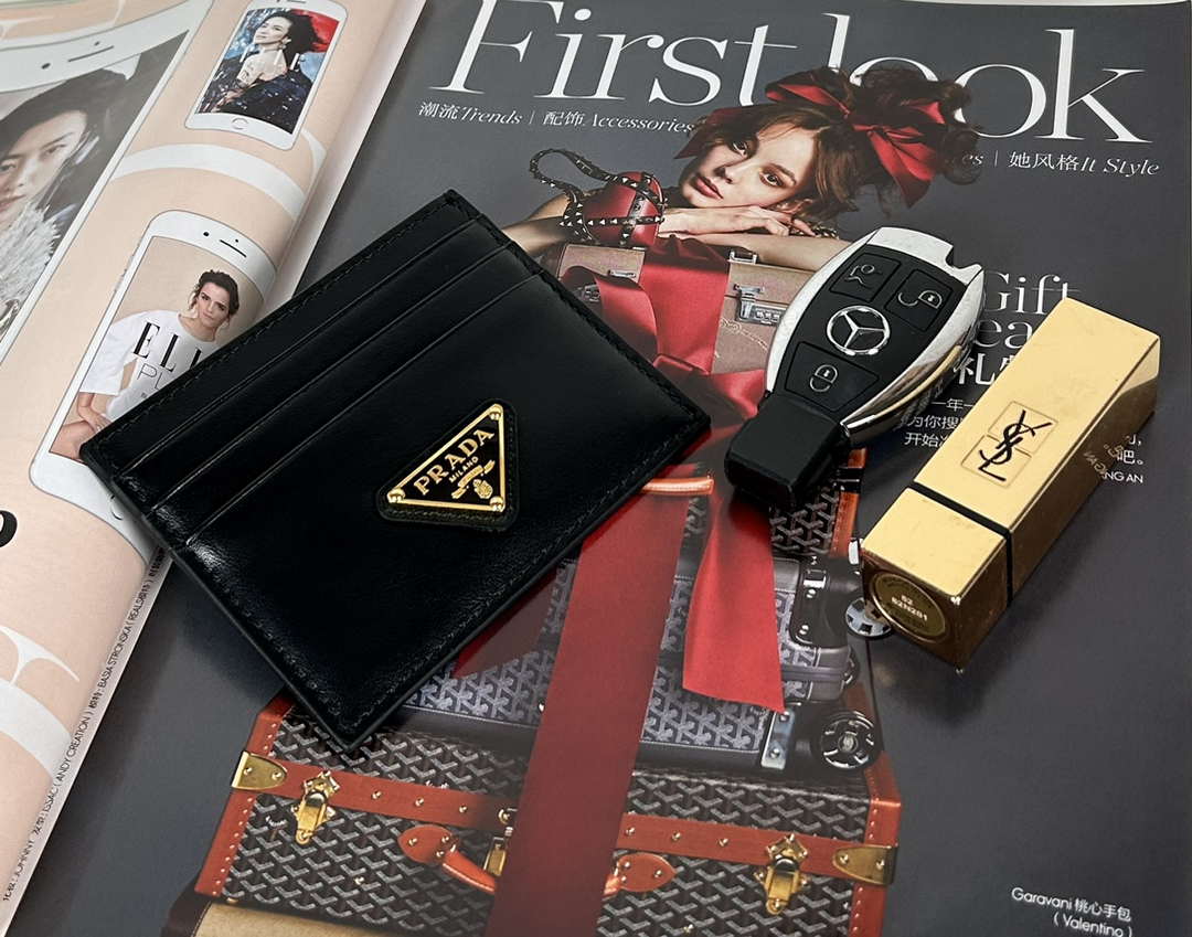 Prada Black Leather card holder 1MC025