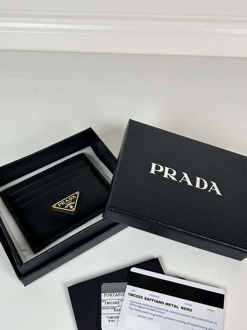Prada Black Leather card holder 1MC025