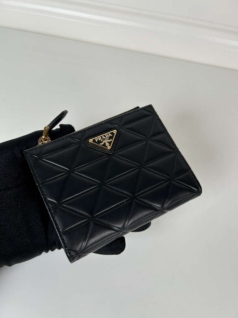 Prada Small leather wallet 1ML050 Black