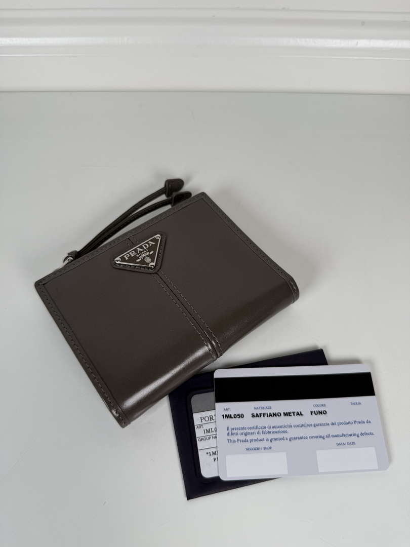 Prada 1ML050 Small leather wallet Gray