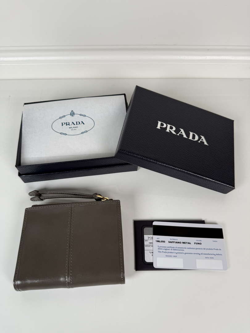 Prada 1ML050 Small leather wallet Gray