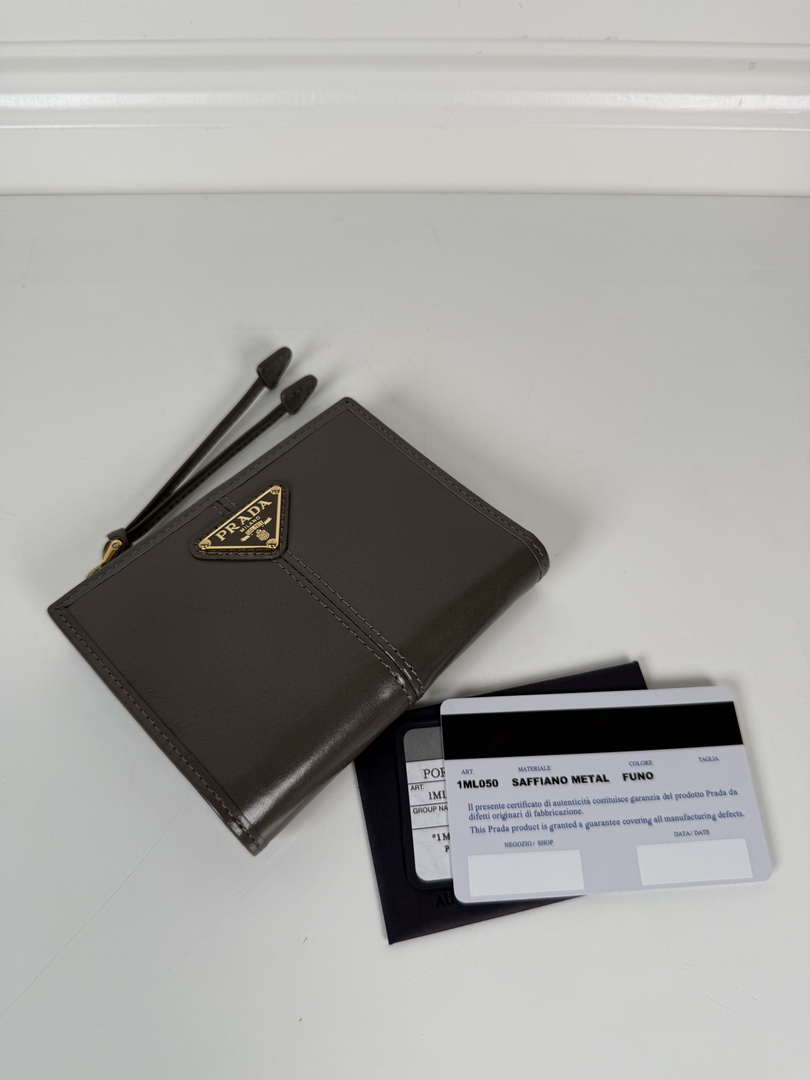Prada 1ML050 Small leather wallet Gray