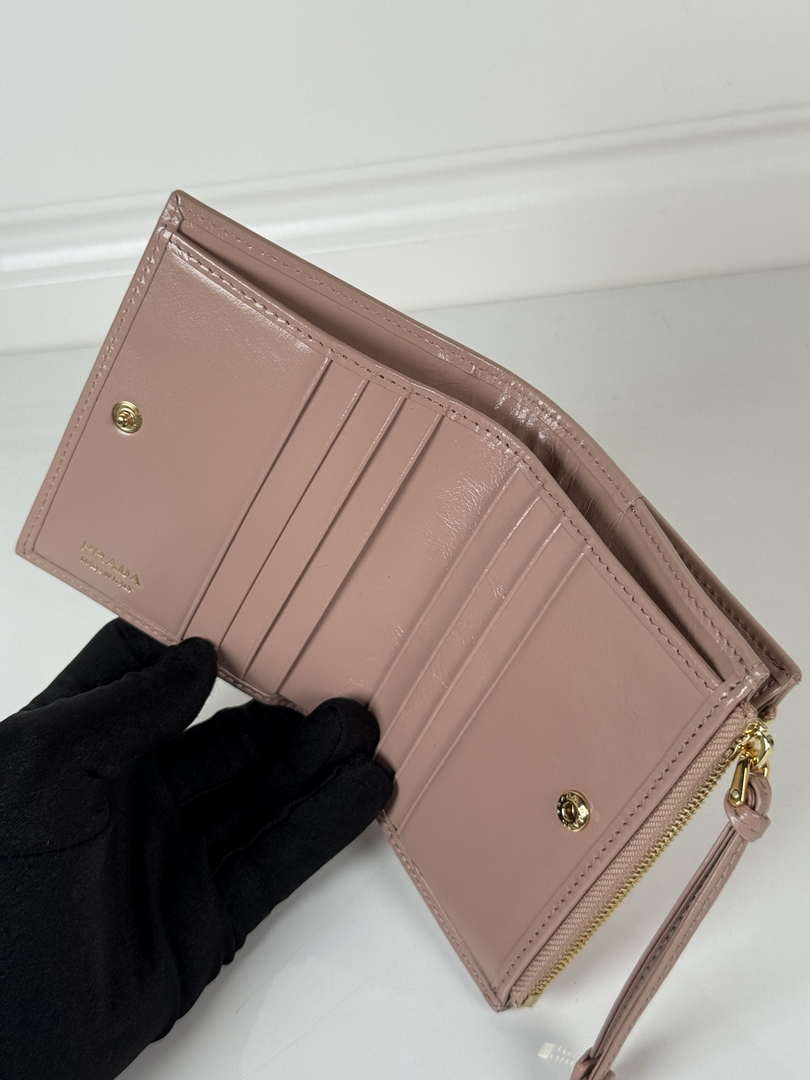 Prada 1ML050 Small leather wallet Light Pink