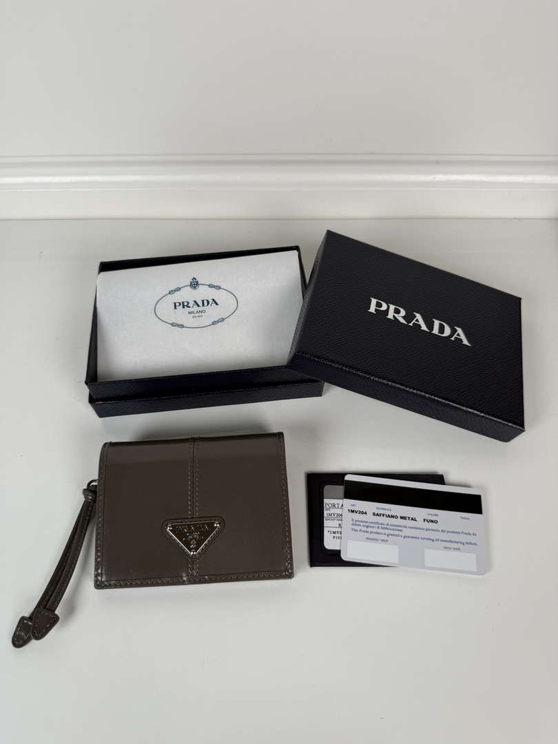 Prada 1MV204 Small shiny Leather Wallet Gray
