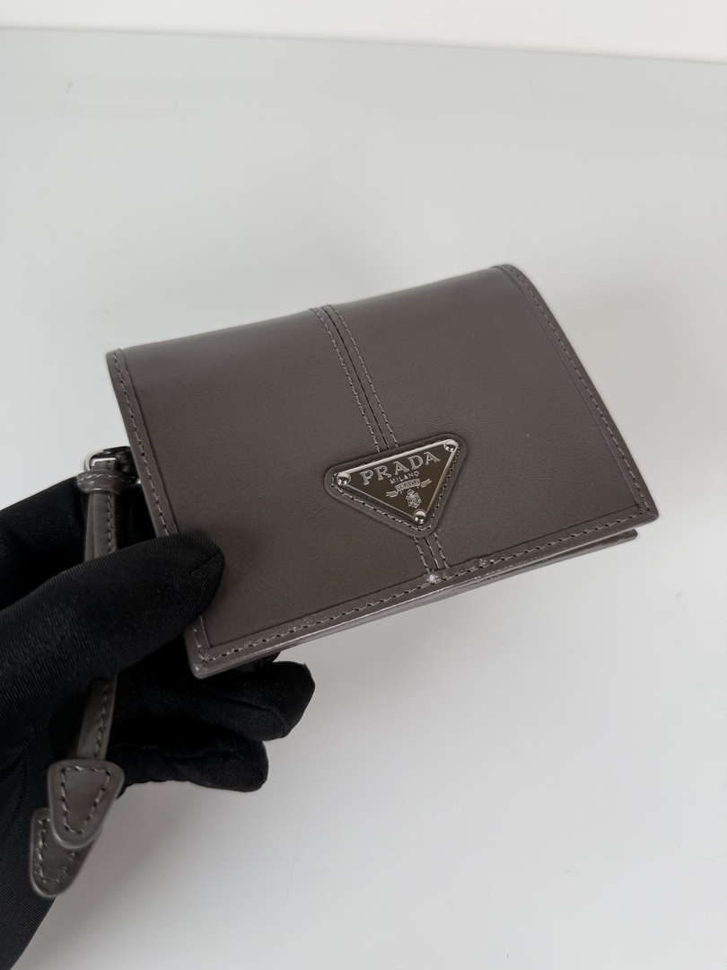 Prada 1MV204 Small shiny Leather Wallet Gray