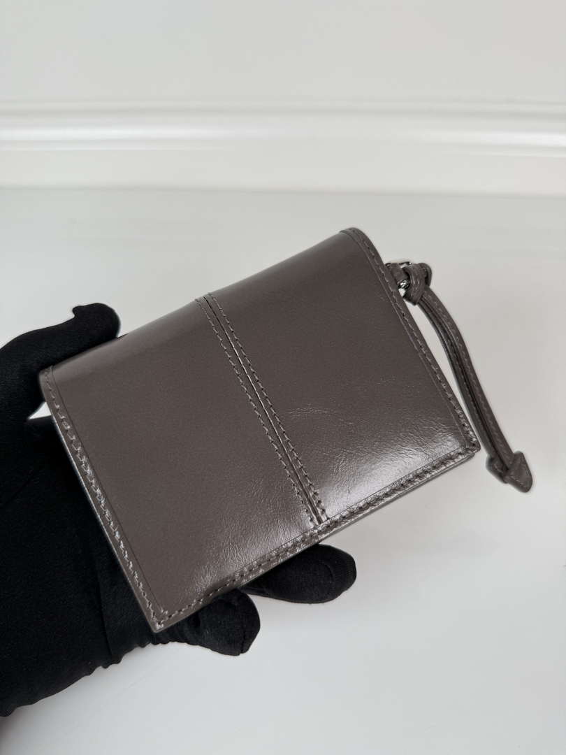 Prada 1MV204 Small shiny Leather Wallet Gray