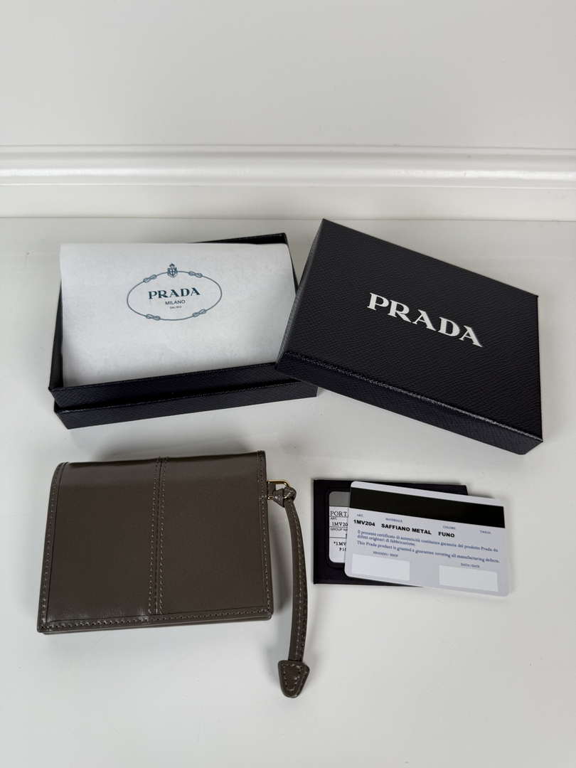 Prada 1MV204 Small shiny Leather Wallet Gray