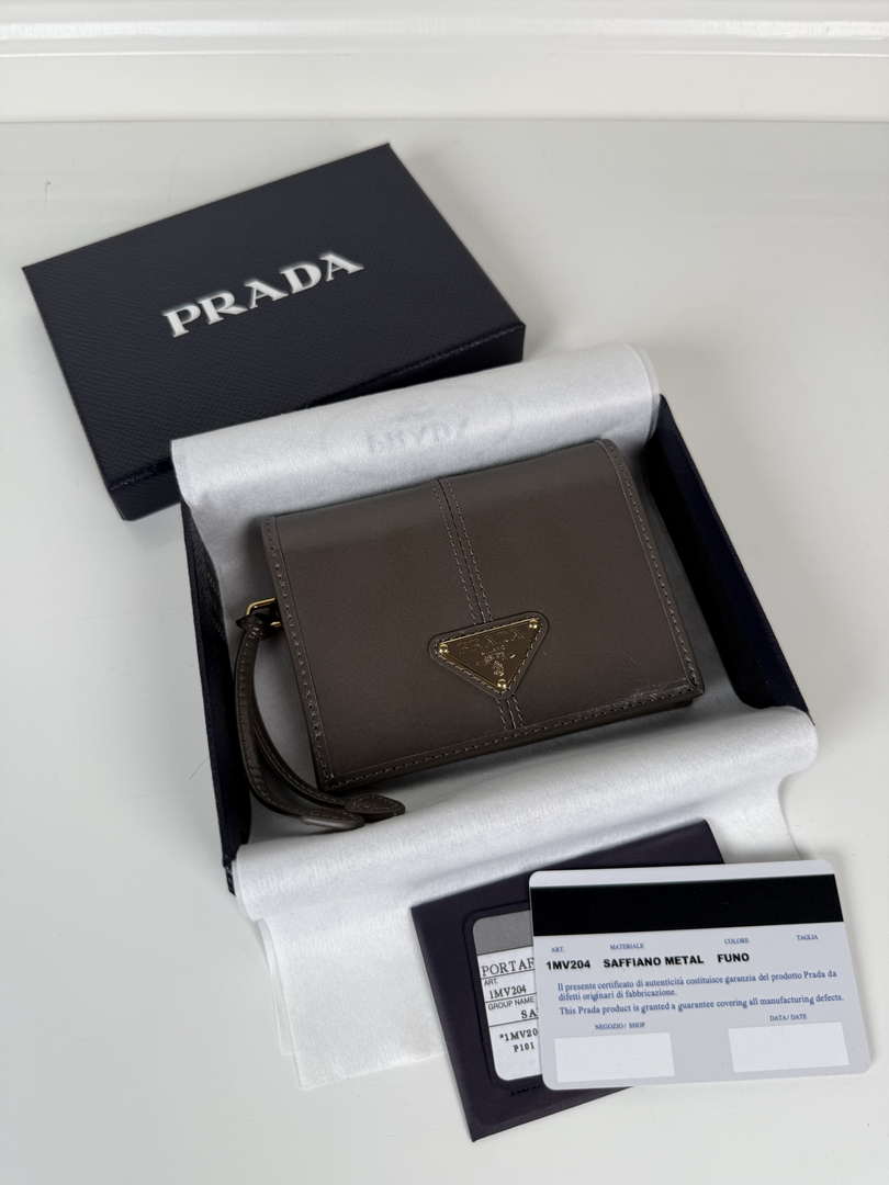 Prada 1MV204 Small shiny Leather Wallet Gray