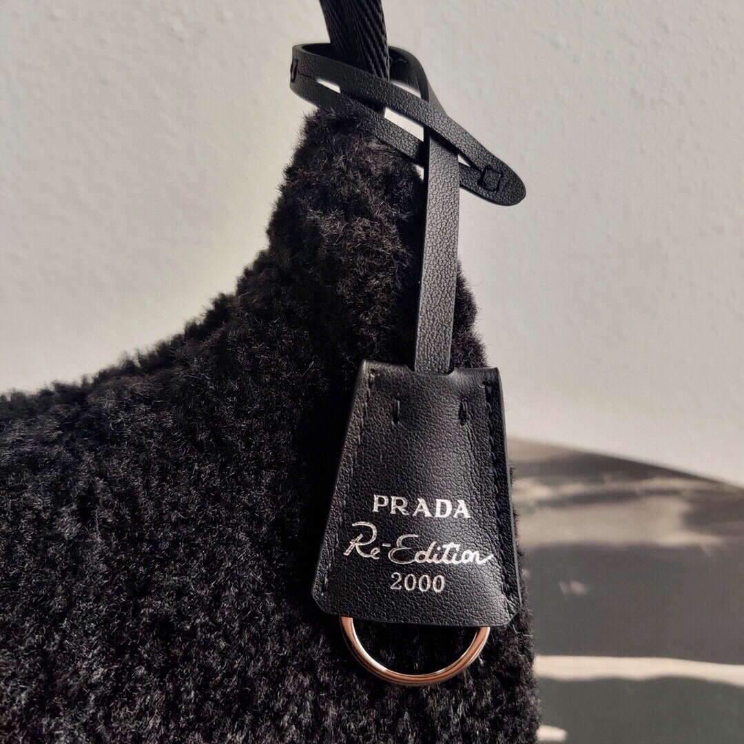 Prada 1NE515 Re Edition 2000  Shearling Mini Bag Black - luxibagsmall