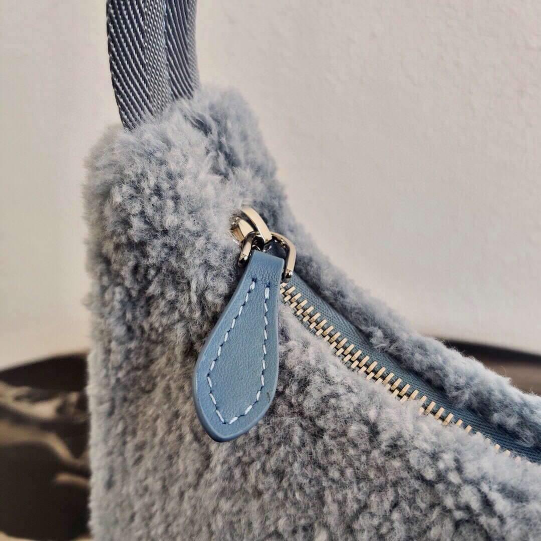 Prada 1NE515 Re Edition 2000  Shearling Mini Bag Blue - luxibagsmall