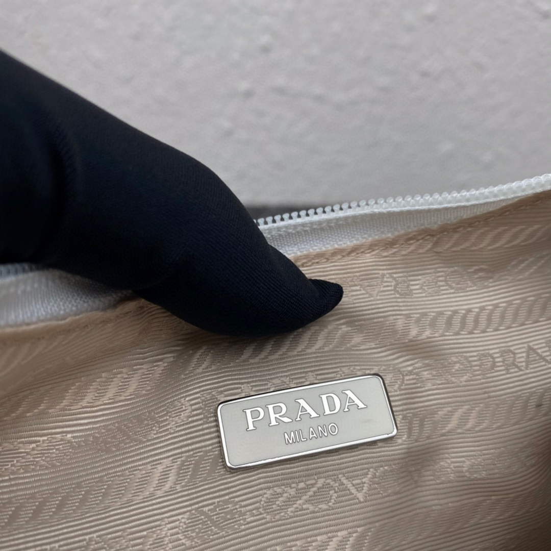 Prada 1NE515 Re-Nylon Re-Edition 2000 mini-bag White - Default Title - View 9