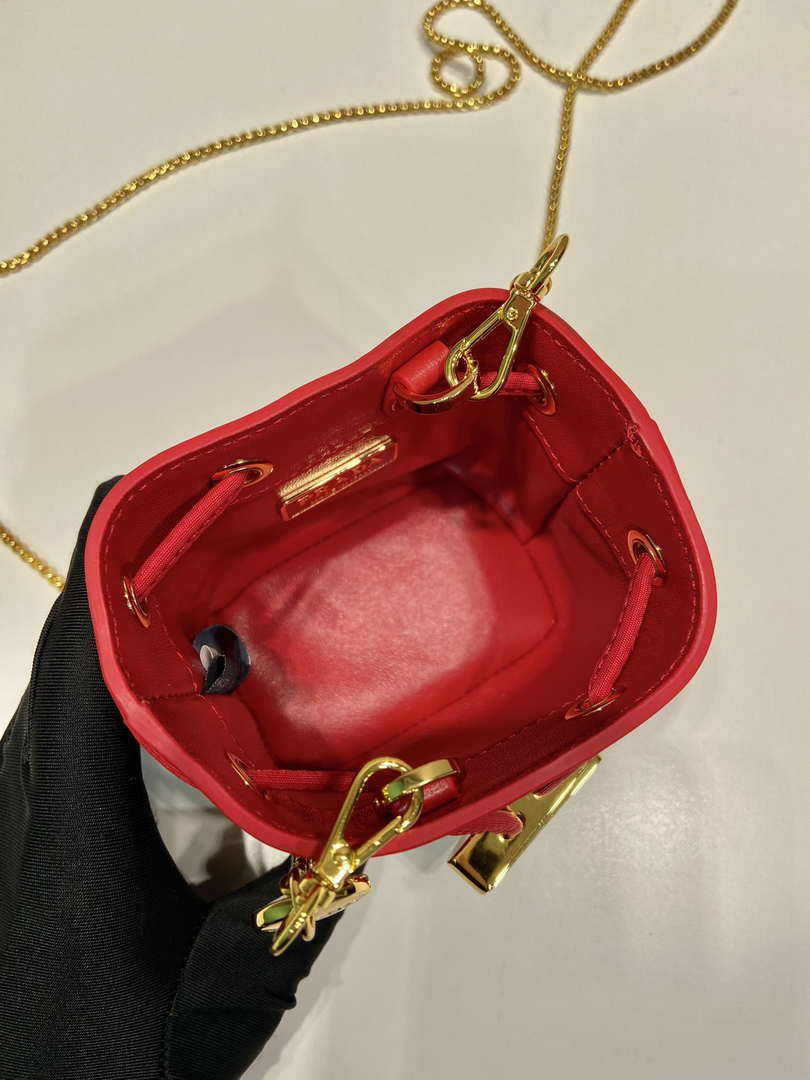 Prada 1NR016 patent leather mini pouch Red