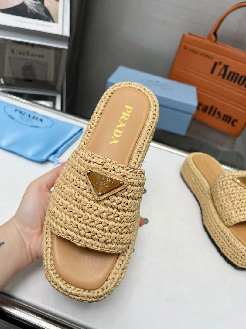 Prada 1XZ761 Crochet Flatform slides in Raffia - Apricot / 34 - View 4