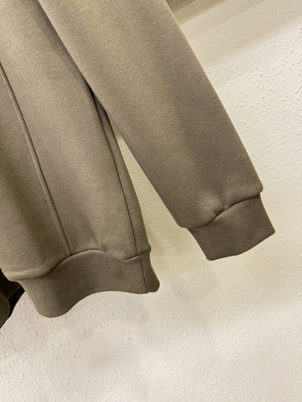 Prada 2025 Autumn Men Long-Sleeved Sweatshirt P10090