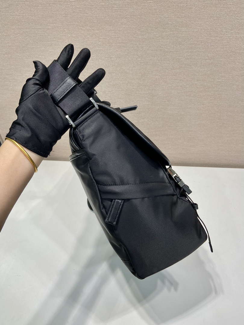 Prada 2VD052 Small Re-Nylon and leather shoulder bag Black