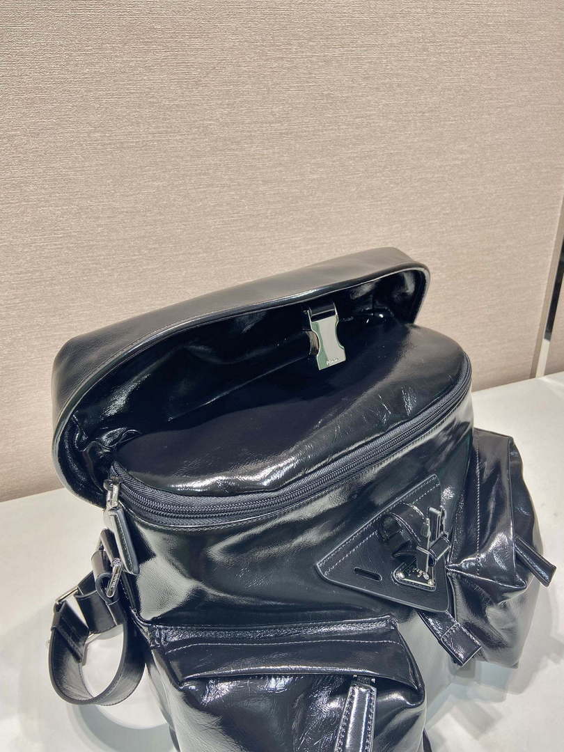 Prada 2VD062 Leather shoulder bag Black