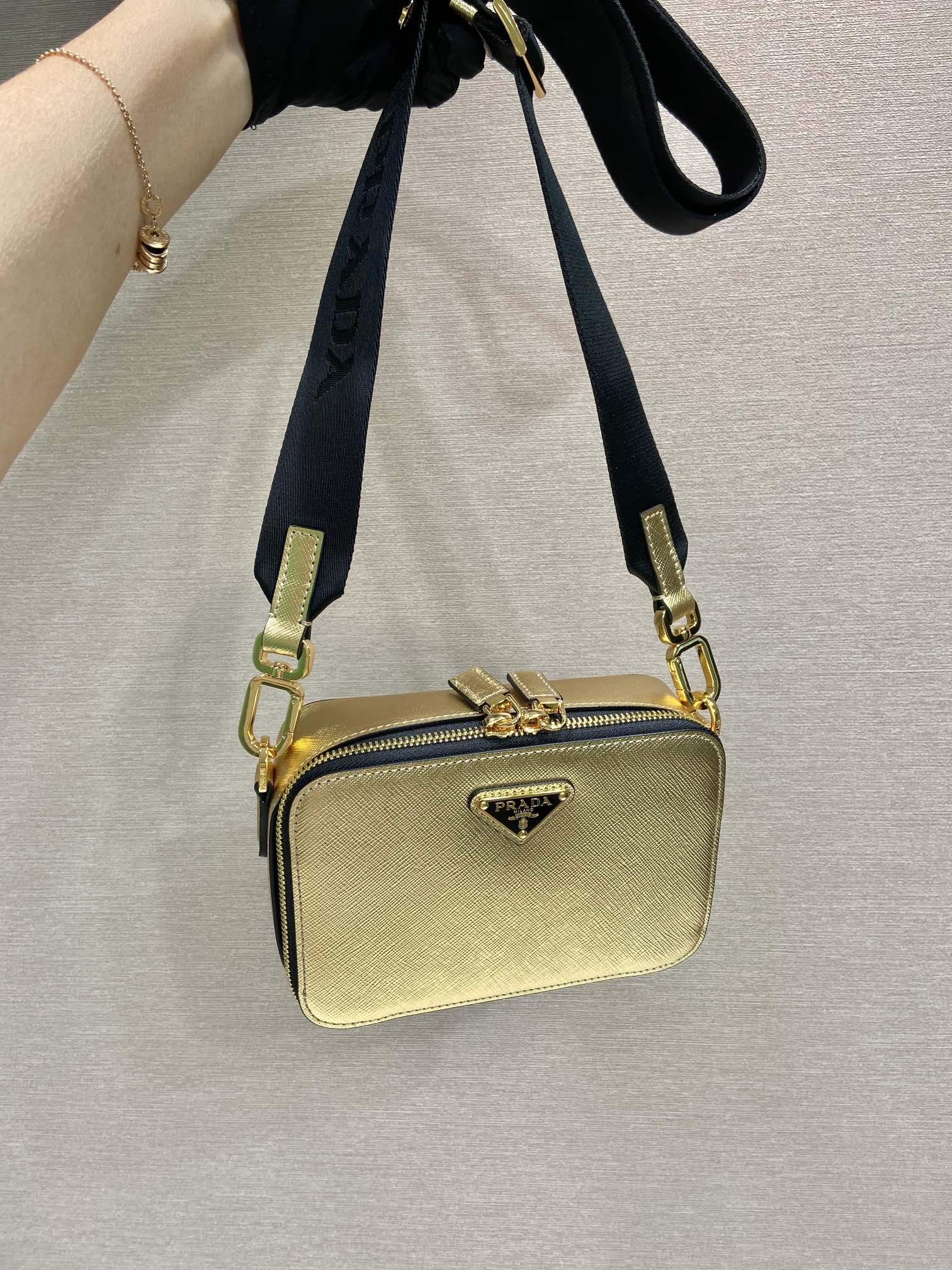 Prada 2VH070 Saffiano Gold leather Prada Brique bag