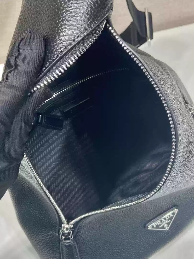Prada 2VZ092 Prada Cross leather bag Black