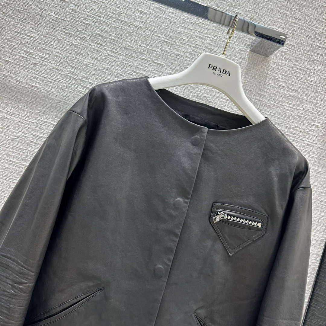 Prada 58A139 Women's Fashion Clothing Leather Jacket P99462