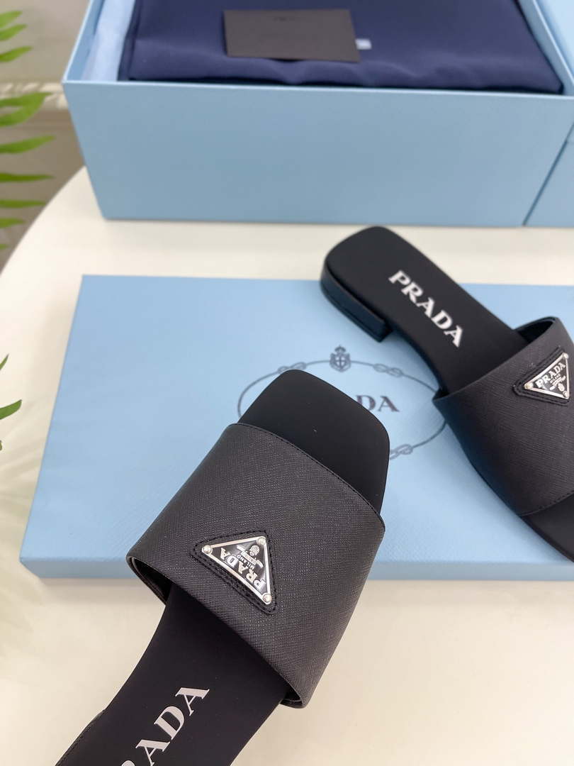 Prada Embossed leather slides leather P91263 - 34 - View 7