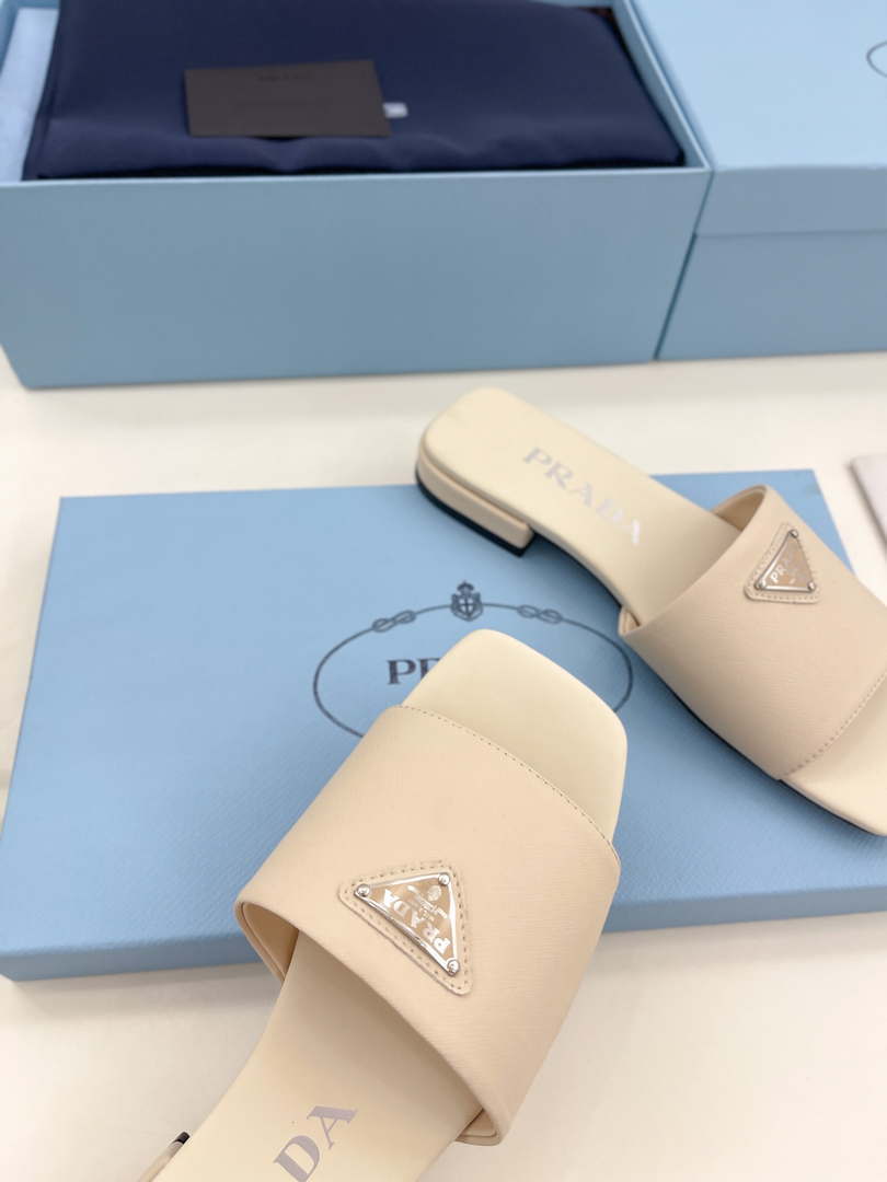 Prada Embossed leather slides leather P91265 - 34 - View 8