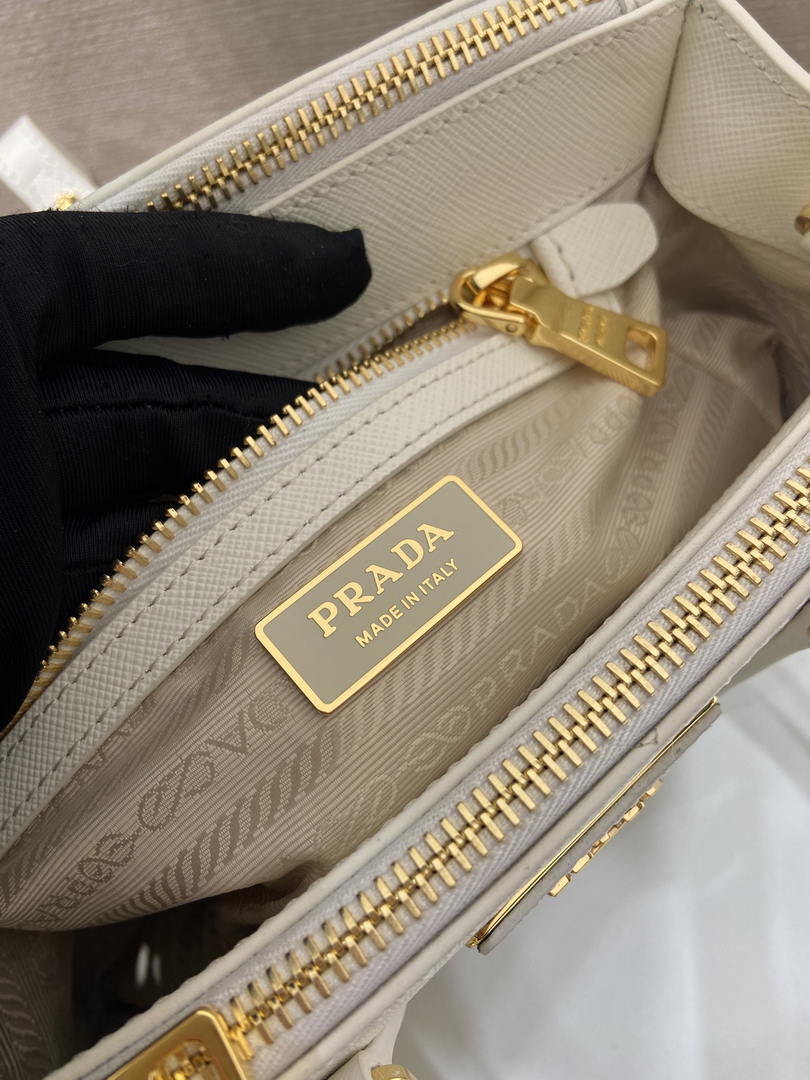 Prada Galleria mini Saffiano leather bag 1BA916 white