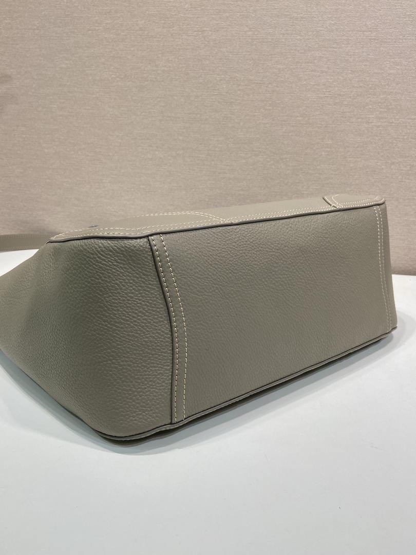 Prada Large leather tote bag 1BG602 Clay Grey