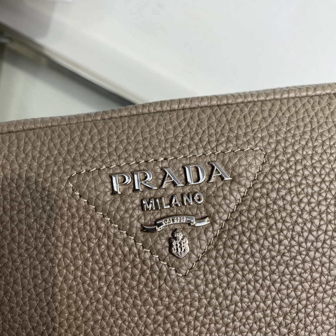 Prada Leather bag with shoulder strap 1BH082 Dark Gray