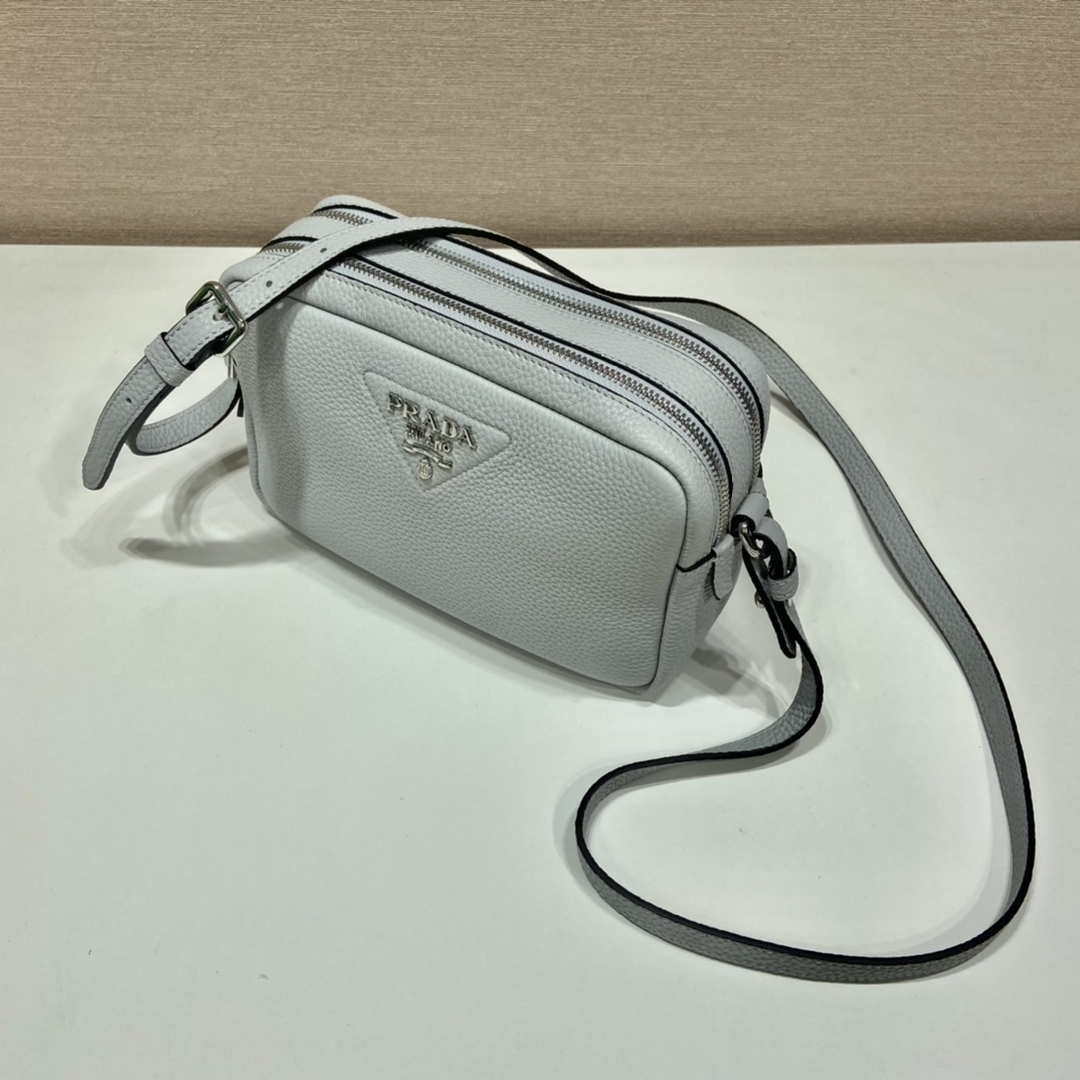 Prada Leather bag with shoulder strap 1BH082 White