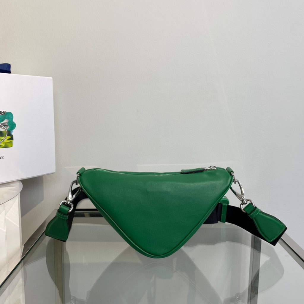 Prada Leather Prada Triangle shoulder bag 1BH190 Green