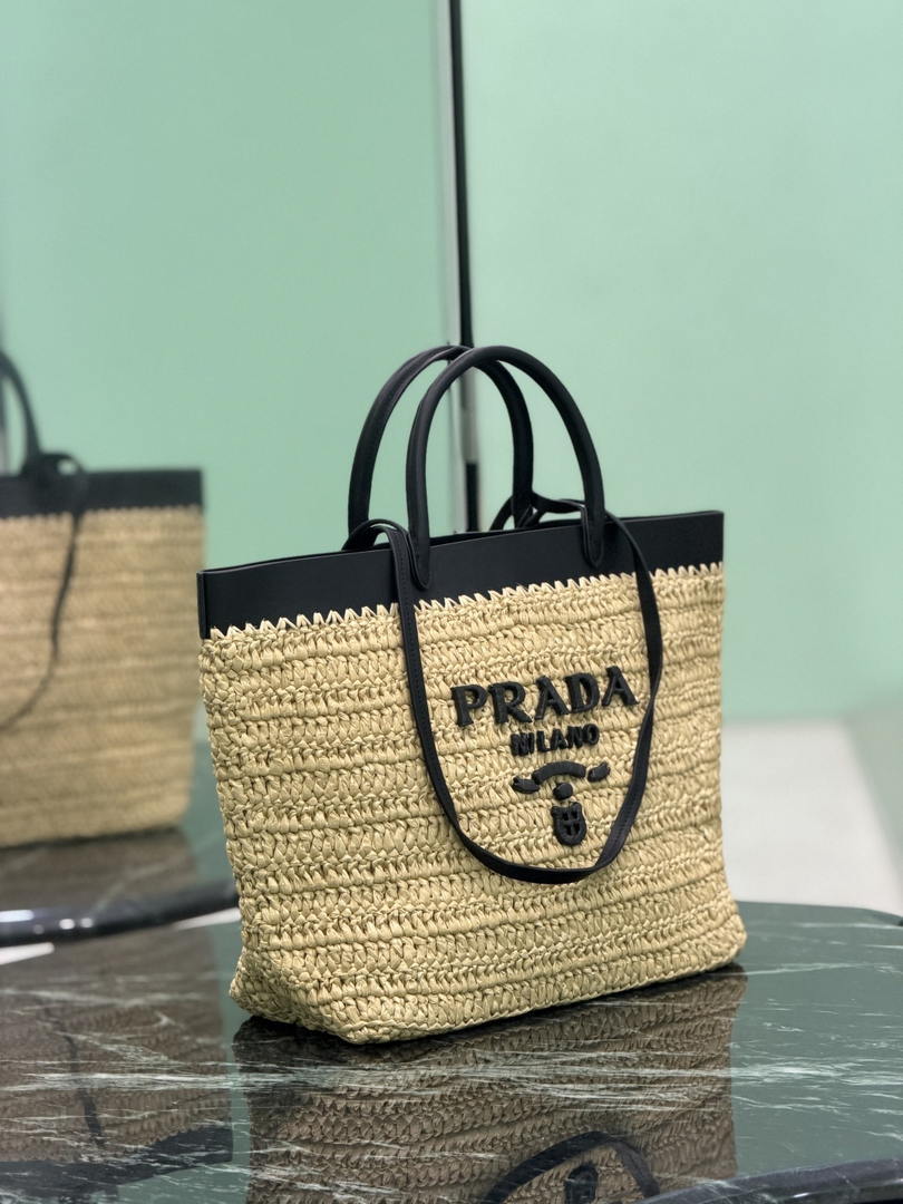 Prada Medium crochet and leather tote bag 1BG499 Black