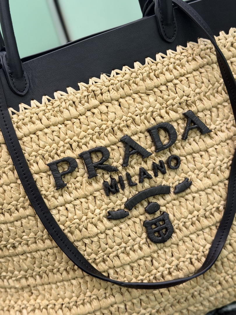 Prada Medium crochet and leather tote bag 1BG499 Black