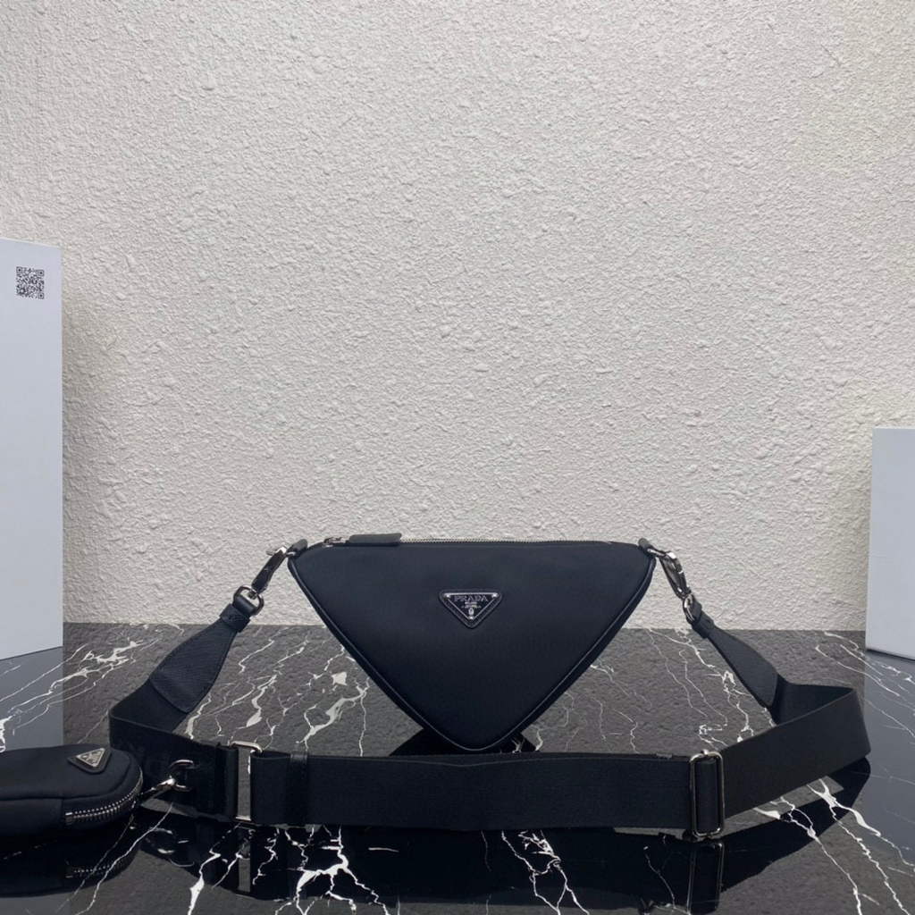 Prada Nylon Prada Triangle shoulder bag 1BH190 Black