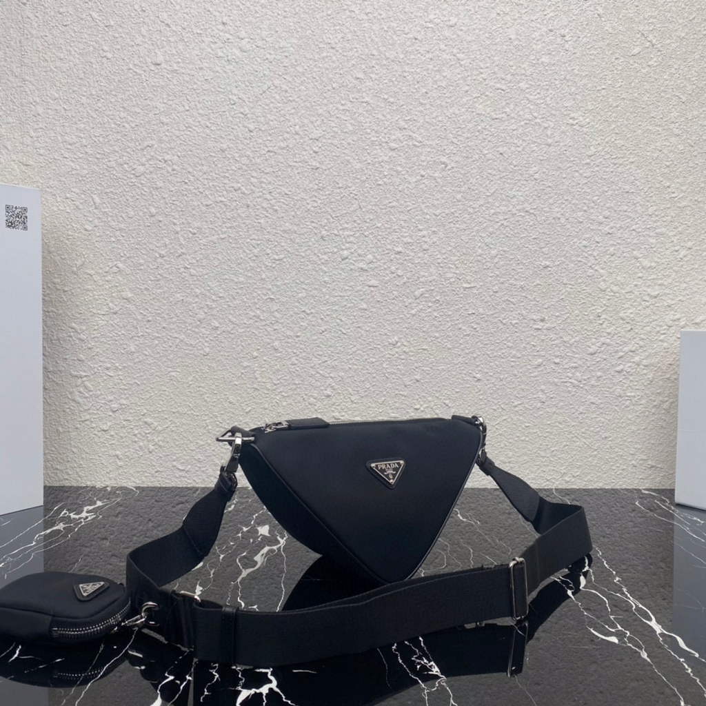 Prada Nylon Prada Triangle shoulder bag 1BH190 Black